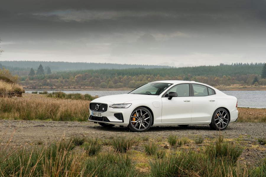  Volvo S60 T8 Polestar Engineered 2019 года  (UK) (фото 23 из 40)